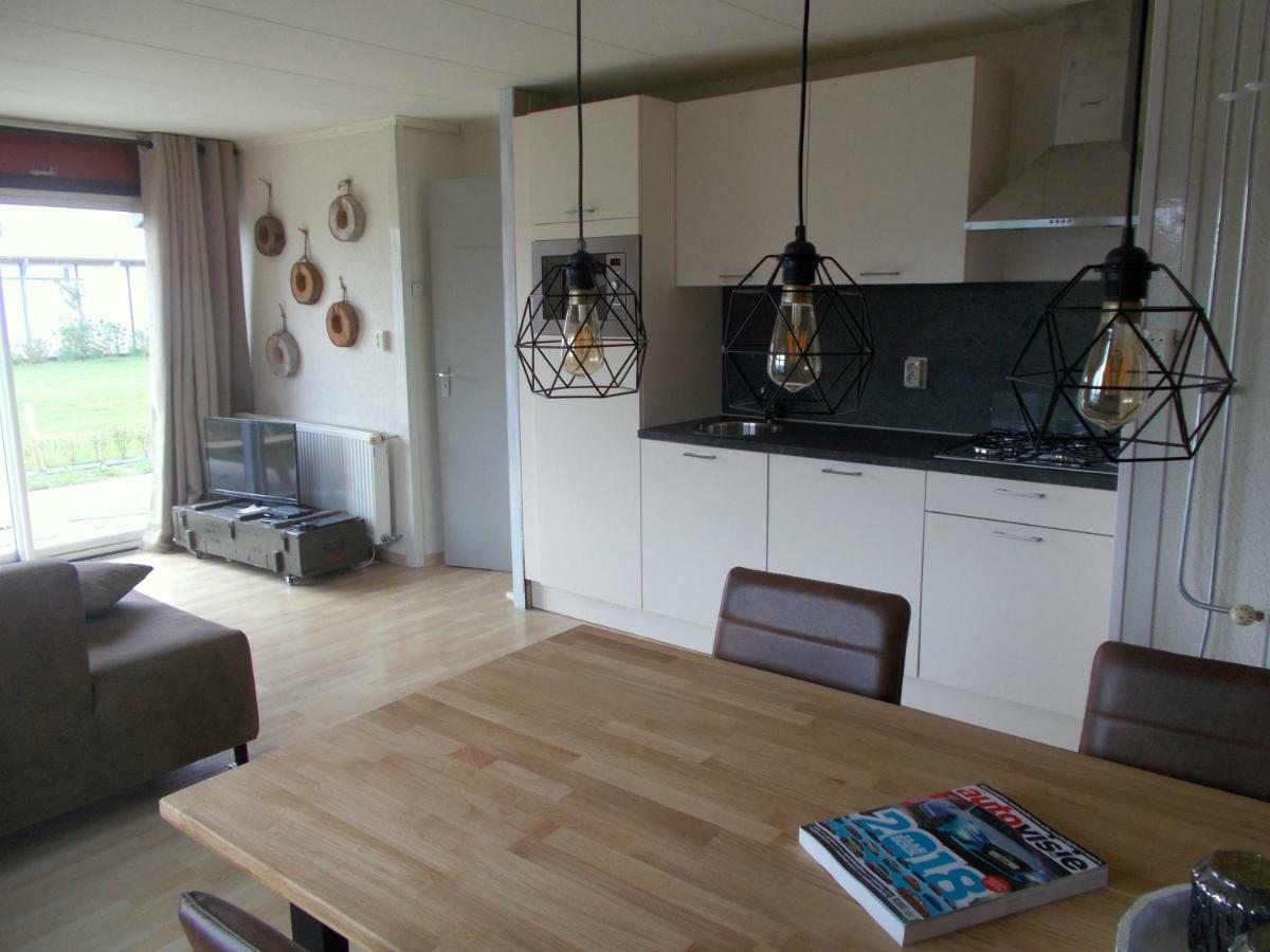 Het Dobbertje, Charmant Houten Huisje Sint Maartensvlotbrug Εξωτερικό φωτογραφία